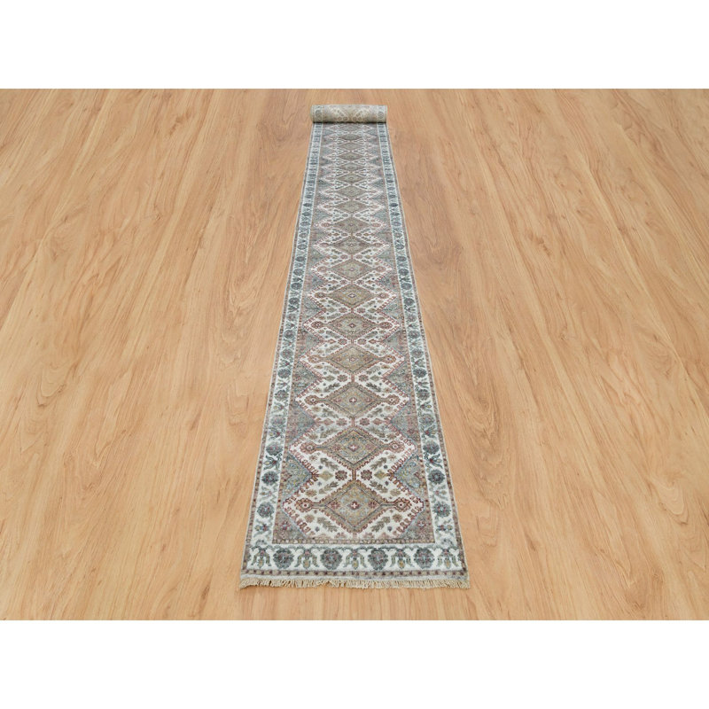 Tapis de couloir nouvel âge en laine 2 pi 7 po x 21 pi 9 po Roseleen