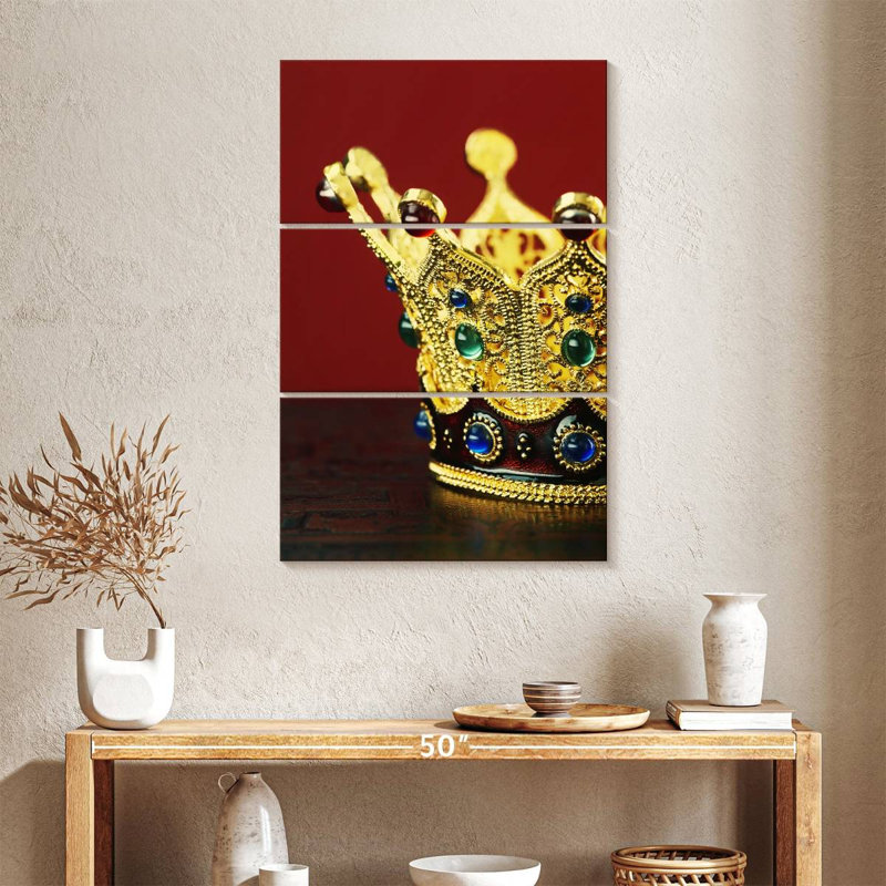 Kerner Kingly Crown, 32" H x 20" W