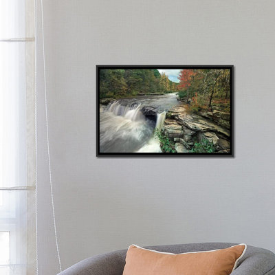 «Waterfall Mulberry River Arkansas» par Tim Fitzharris - reproduction d'art sur toile tendue