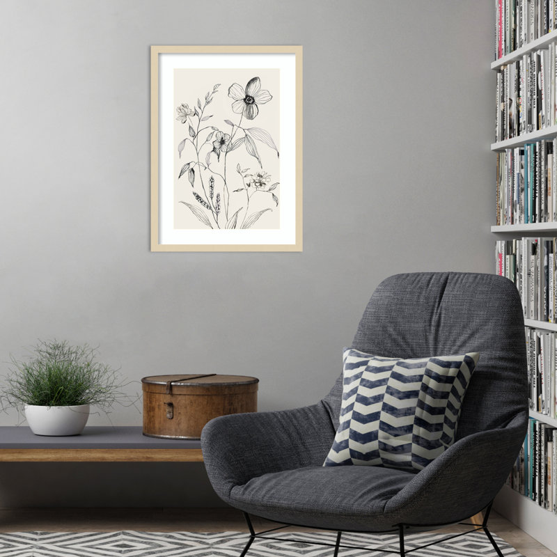 «Petal Harmony I» par Asia Jensen, impression sur bois encadrée, H 25 po x l 19 po