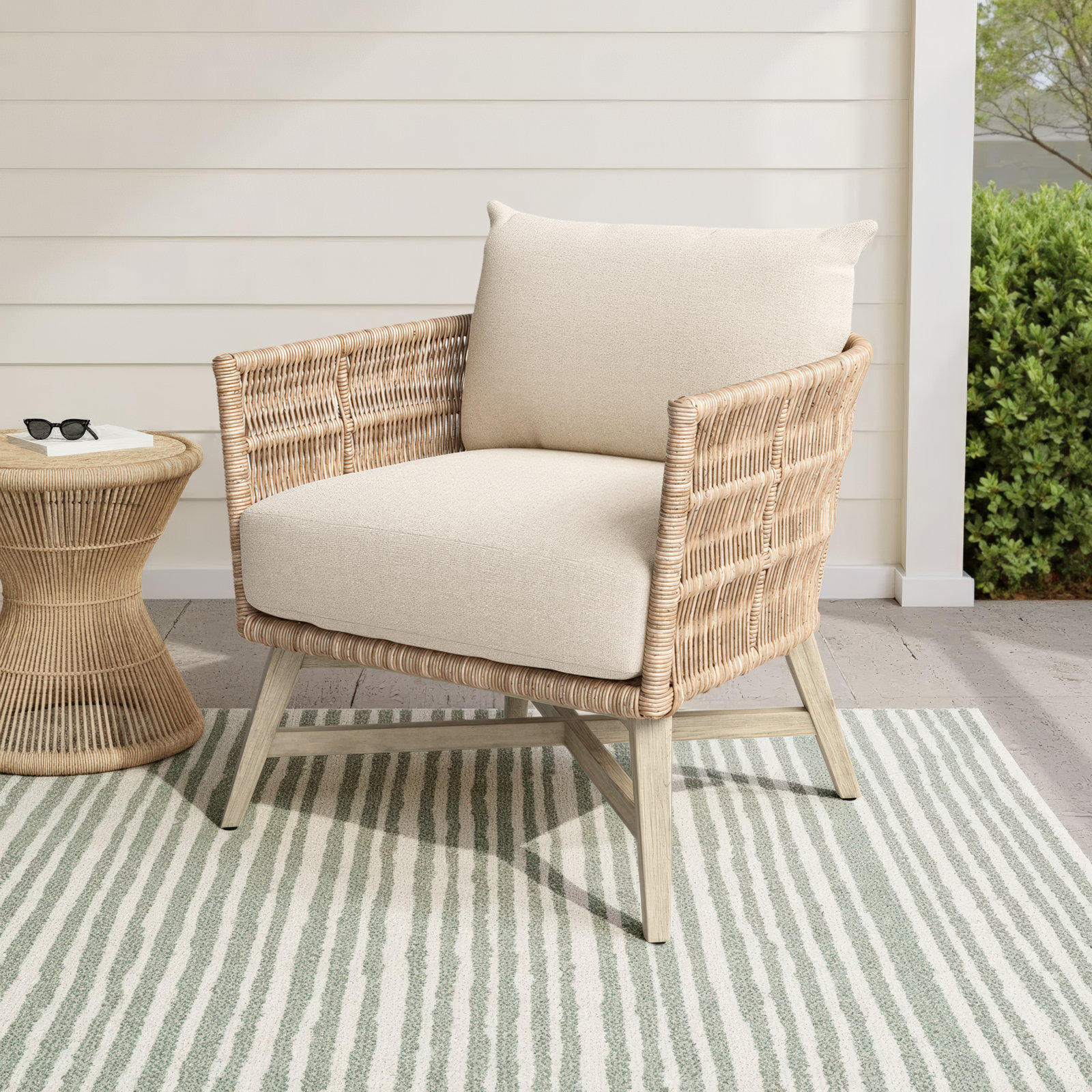 Carlson Mahogany Patio Lounge Chair