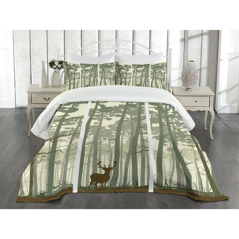 King White Quilted Bedspread Set with Forest Design