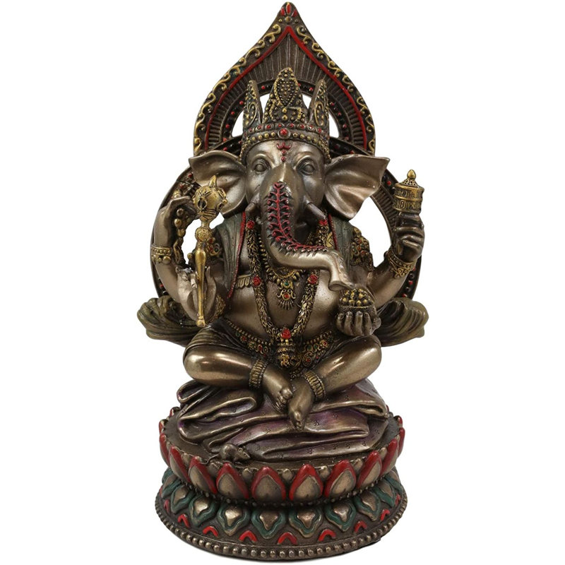 Dieu suprême indou couronné Nritya Ganesha Chaturthi
