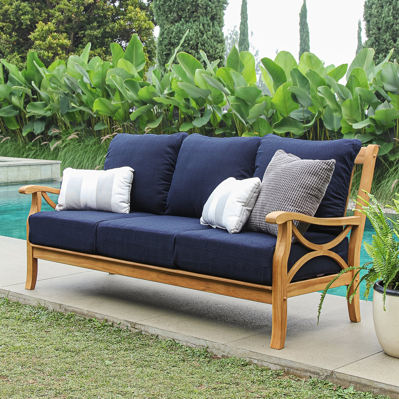 Brunswick 5-Person Patio Seating Group, Navy