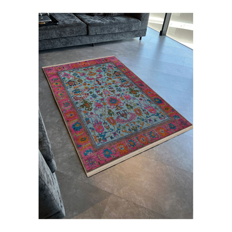 Tapis décoratif traditionnel lavable à la machine à motif floral bleu et rose, Rectangle 5 pi 1 po x 8 pi 6 po