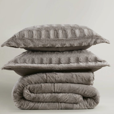 Gray Full/queen Solid Faux Fur Comforter With 2 Shams, Stylish Brushed Fur, Machine Wash Separately, Tumble Dry Low Comforter, Shams Included, Soft Mink Back, End - To Box Sewn For Fill Stability