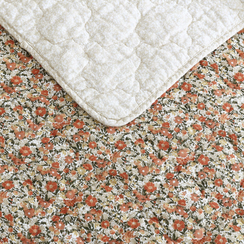 Laura Ashley Loveston Red Cotton Reversible Quilt Set, Queen Quilt + 2 Standard Shams