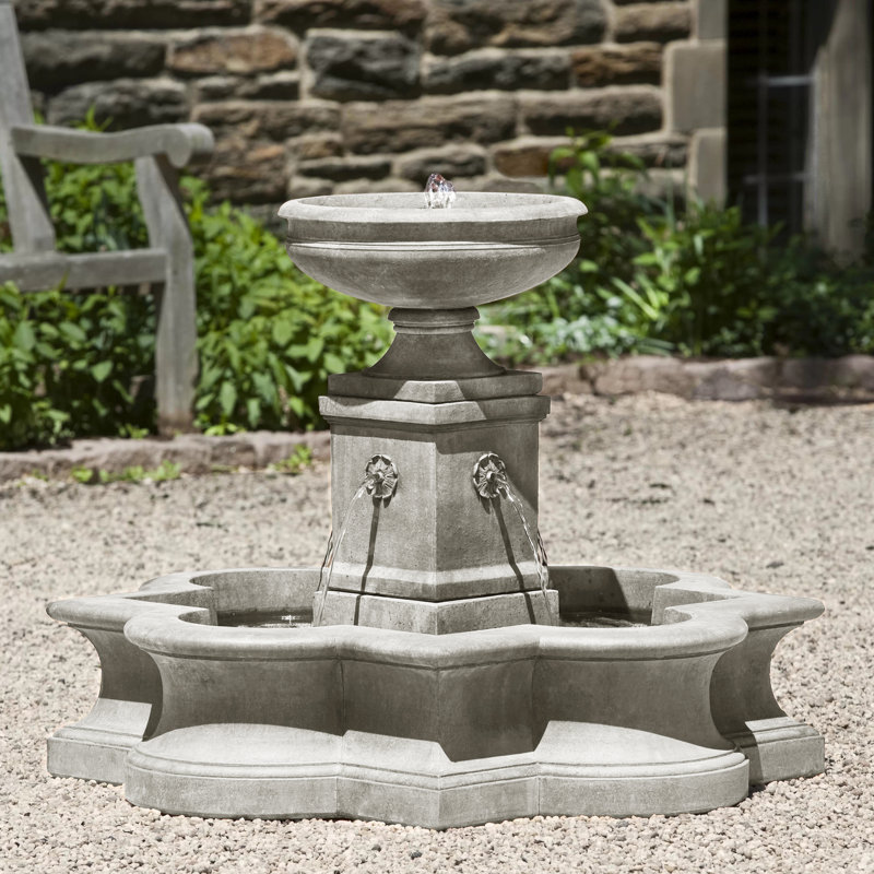 Beauvais Fountain, Natural