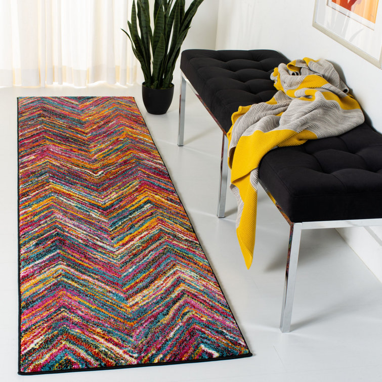Miley Chevron Red/Orange/Green Area Rug
