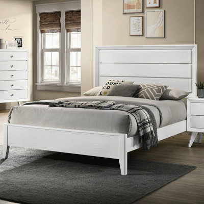 Très grand lit blanc avec texture de vague et tête de lit à panneau de coin, cadre de lit en bois massif de style contemporain, pieds en angle, texture des pieds requis, design, nécessaire