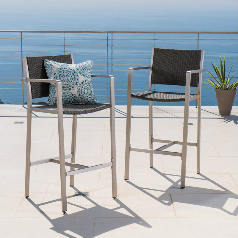 Tabourets de bar d'extérieur en aluminium antirouille 29,50 po avec siège et dossier en rotin PE, ensemble de 2, argent et gris