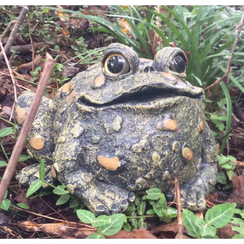 Toad Hollow Classic "Lou" Garden Statue, Natural Green