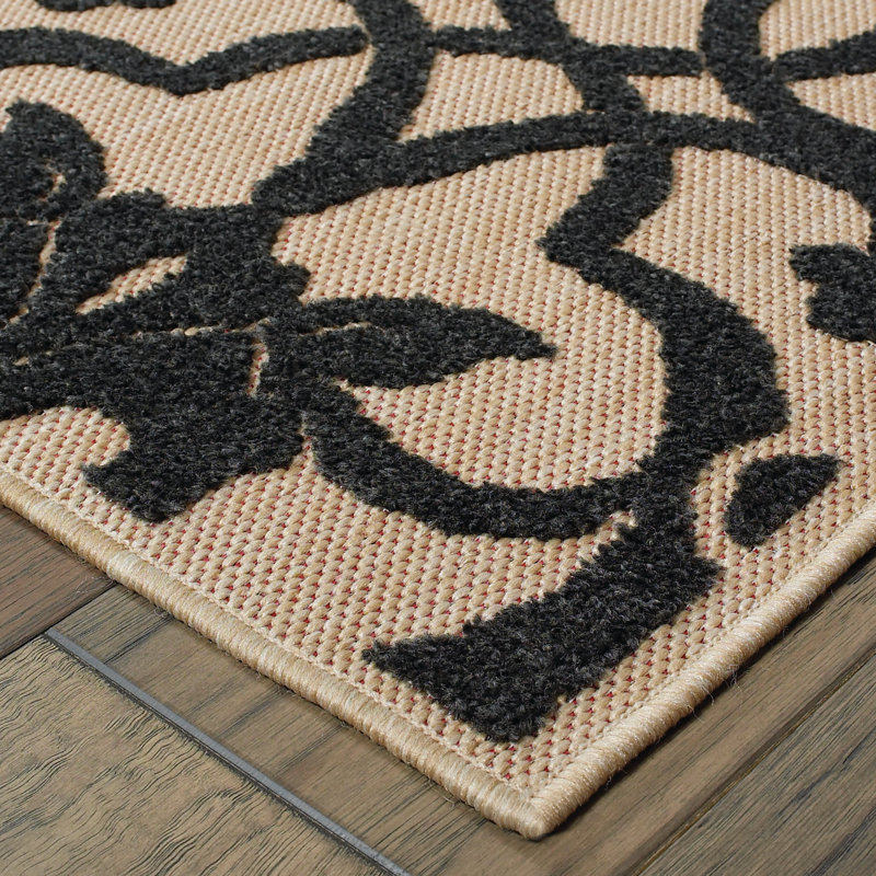 Hargraves Floral Sand/Charcoal Gray Indoor/Outdoor Area Rug, Rectangle 1'10" x 3'3"