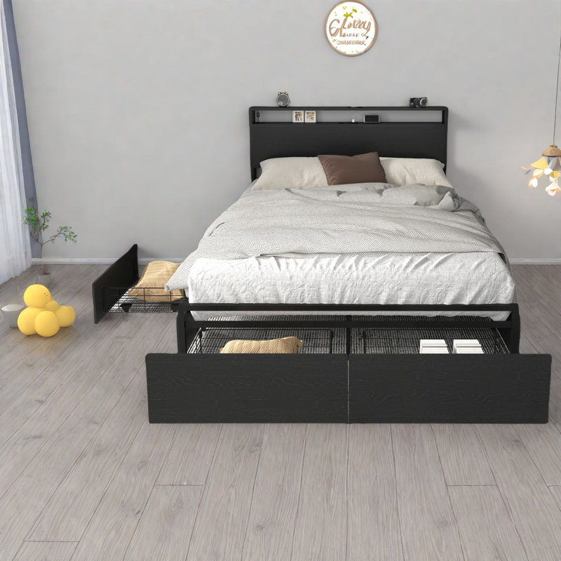 Lit peu encombrant en métal et en MDF avec tête de rangement et charge USB