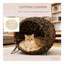 Maison pour chat surélevée à la main avec coussin et feuilles de bananier