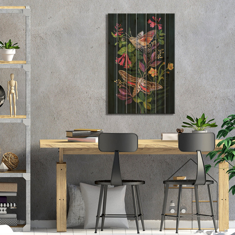 Hummingbird Moth par Clara Mcallister - impression sur bois sans cadre, H 40 po x l 26 po x P 1,5 po