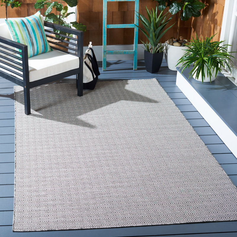 Varberg Performance Geometric Indoor/Outdoor Area Rug, Rectangle 6'5" x 9'6"