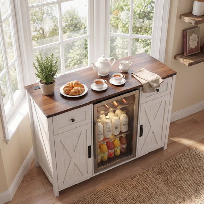 Armoire frigorifique 53,2 "de style campagnard, armoire à café avec prise de courant, mini-buffet cannelé à vin avec 2 portes et 2 tiroirs pour le salon