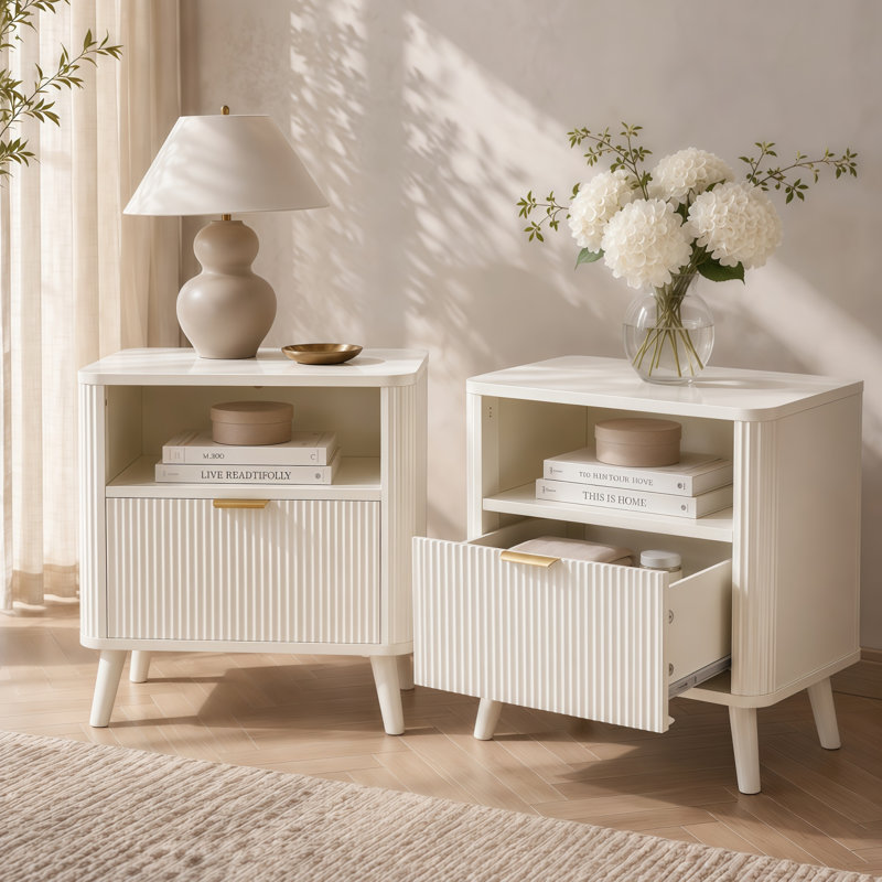 Set of 2 Fluted Bedside Tables, White