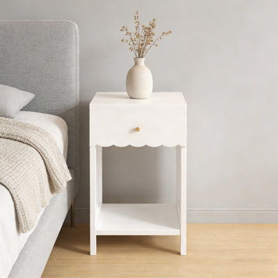 Table de chevet Scalloped Edge
