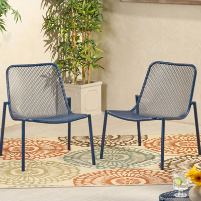 De 2 chaises empilables, fer bleu marine mat, détails faits à la main fixes, P 26 po x H 22,7 po, siège 18 po 19,5 po H 12,5 po, organisé