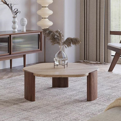 Table basse hexagonale avec plateau en pierre frittée et pieds en bois massif