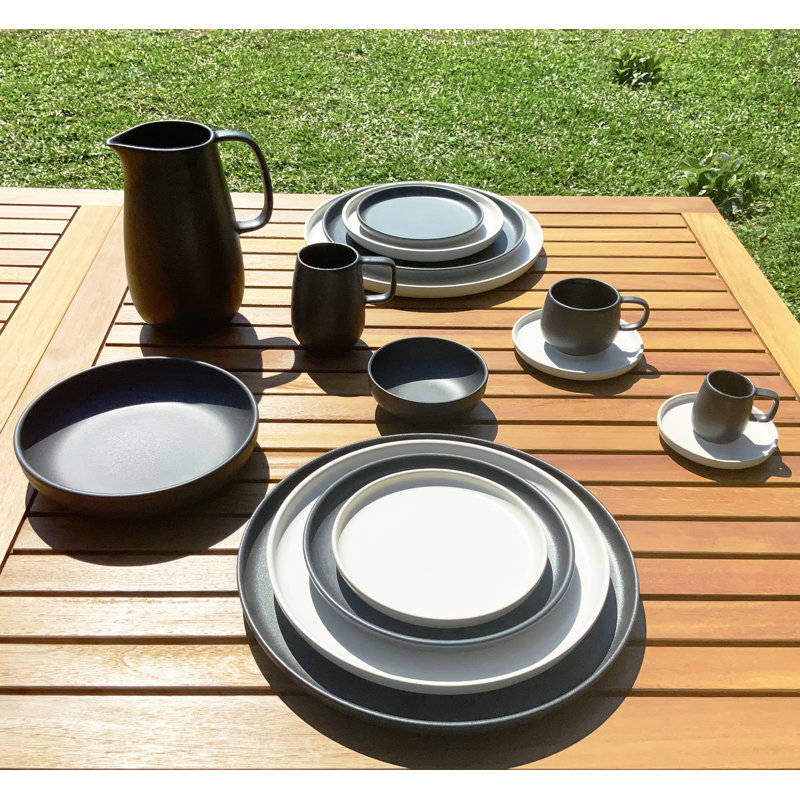 Service de table 16 pièces Mesa Ceramics, Noir