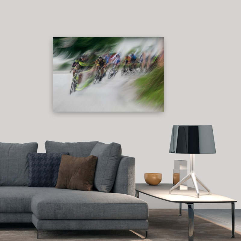 Speedy Bike Race, reproduction d'art murale contemporaine, 32" H x 48" W