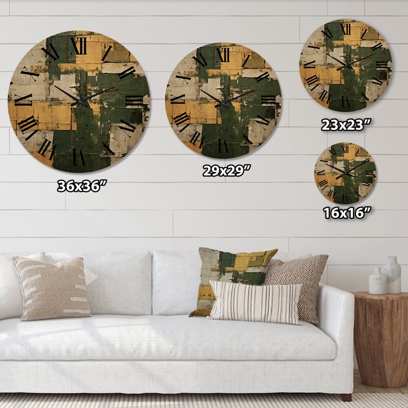 Horloge murale jaune sur fond jaune, Moyenne