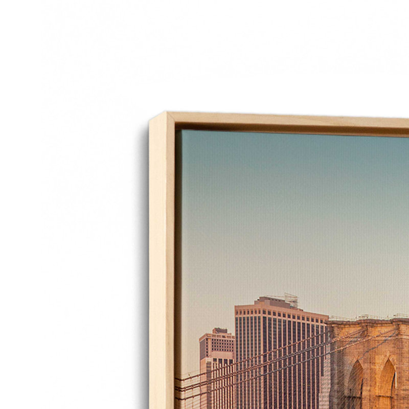 Iconic Manhattan Bridge, reproduction sur toile dans un cadre, H 12,75 po x l 18,75 po, Érable américain