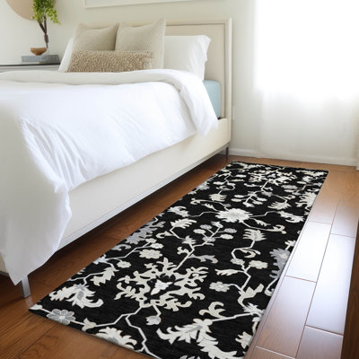 Machine Washable Indoor/Outdoor Xhevrie Black Rug