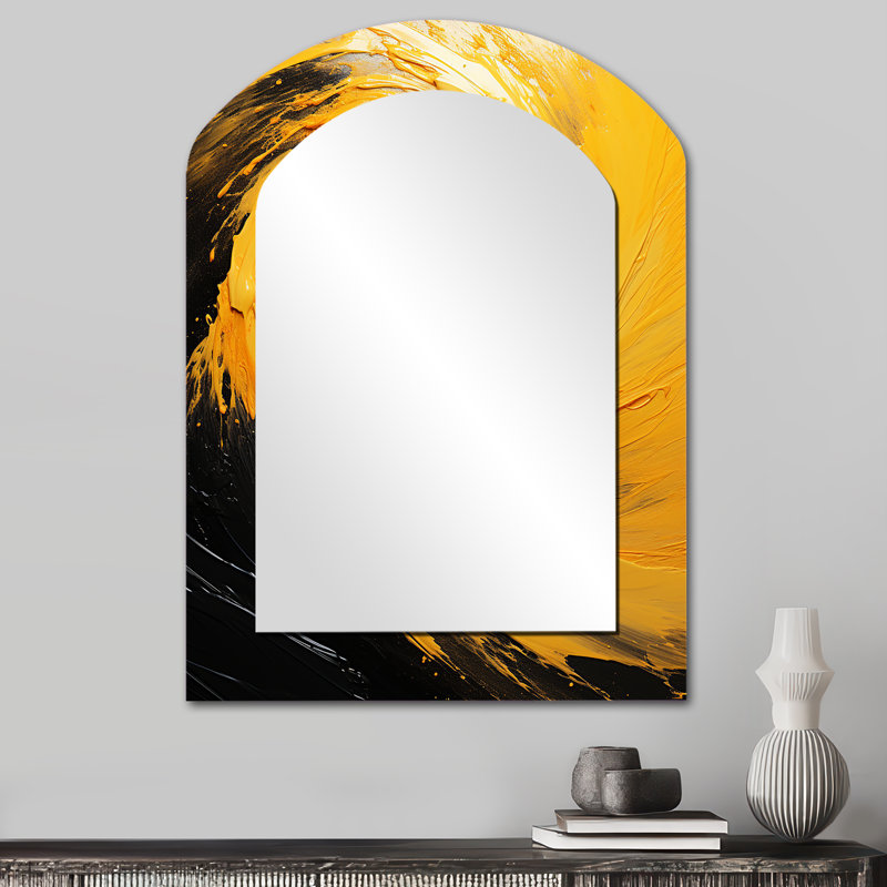 «Yellow Whirling Winds II - Storms Arch Mirror», miroir mural asymétrique jaune unique, 34 po x 25 po
