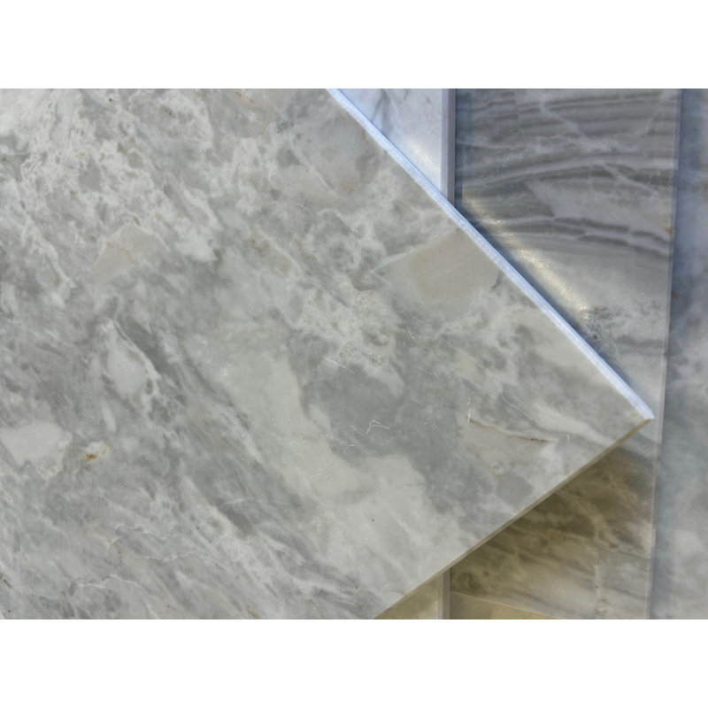Carreau simple en pierre naturelle l 12 po x L 12 po
