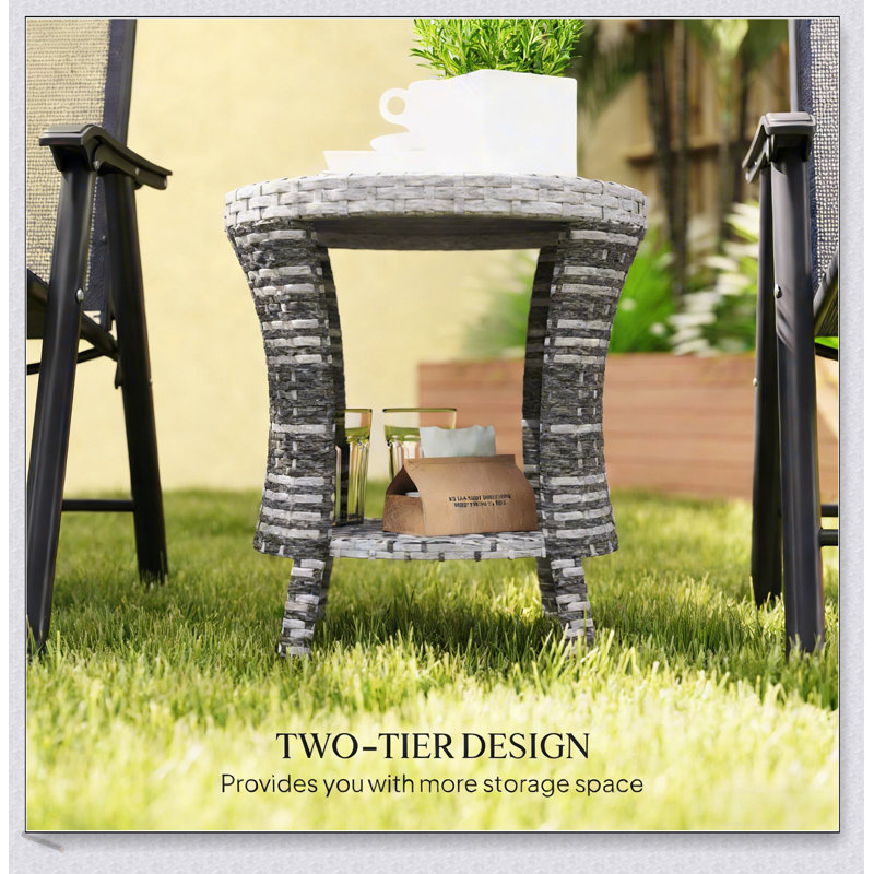 Élégante table basse d'extérieur en osier avec rangement à deux niveaux et conception résistante aux intempéries, parfaite pour le patio et le jardin