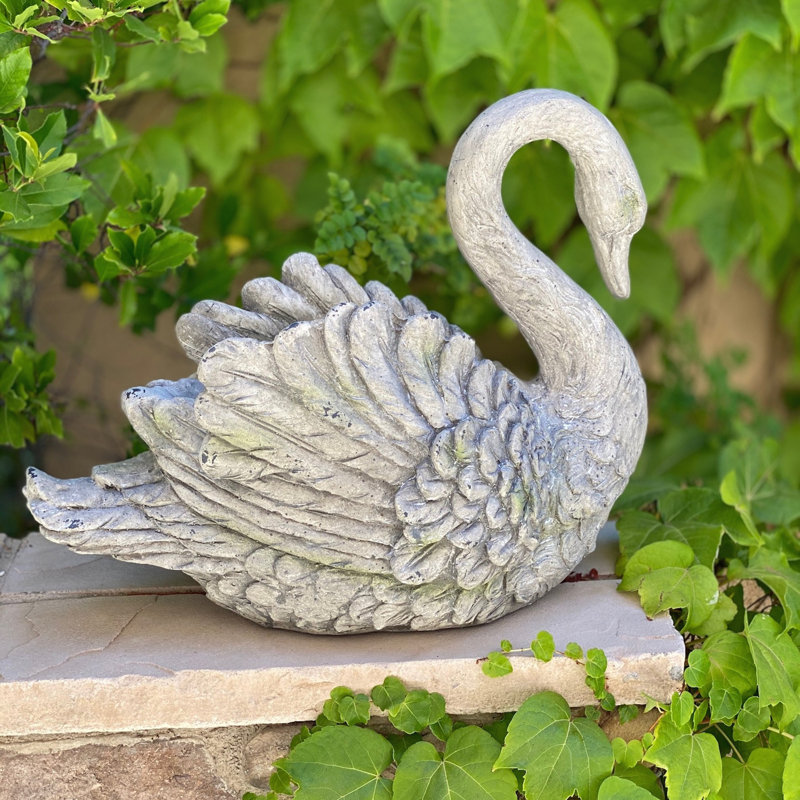 Mamigon Handmade Statue Planter, Gray