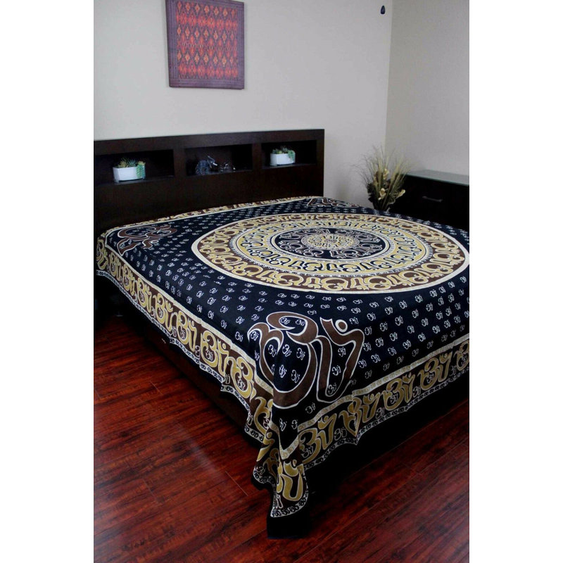 Tapisserie en coton Mandala Om, Brun, H 88 po x l 106 po