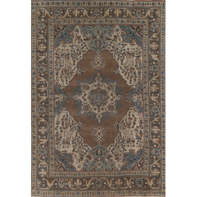 Tapis traditionnel brun 7 x 10