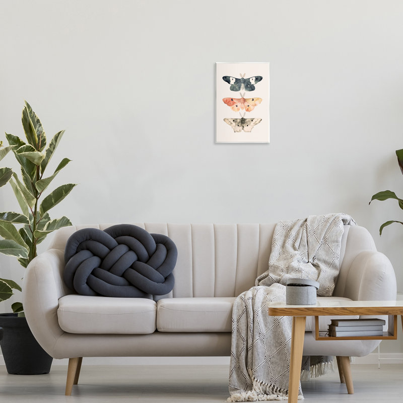 «Watercolor Moth Trio» par Petal Prints Design, H 15 po x l 10 po