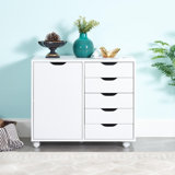 Garysburg 5 - Drawer Accent Chest