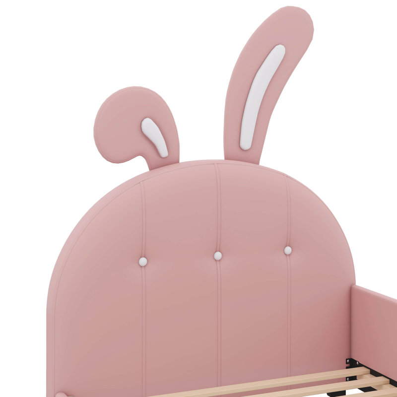 Lit simple recouvert d'un motif de lapin, thème de princesse, Rose