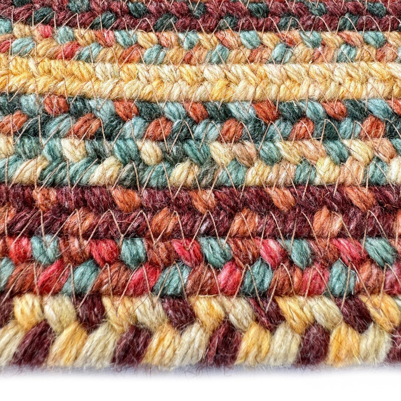 Blue Ridge_Multi Red_0298CS, Round 8'6"