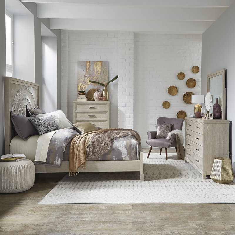 Grand lit à panneaux, commode et miroir Barjesh