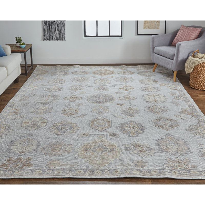 Tapis floral gris noué à la main Ouimet, Rectangle 5 pi x 8 pi