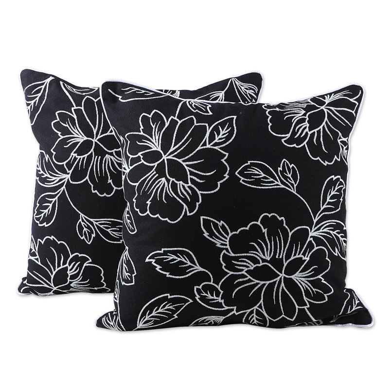 Housses de coussin en coton brodées à la main Novica
