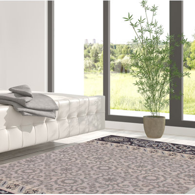 Kerensa  Wool Damask Indoor Rug