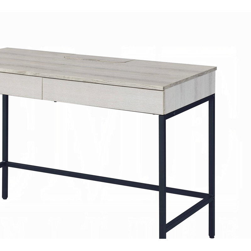 Ahlexis Desk