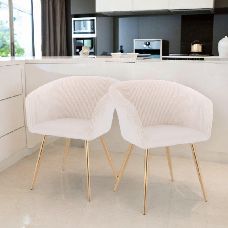 Chaise en velours rose Soroosh