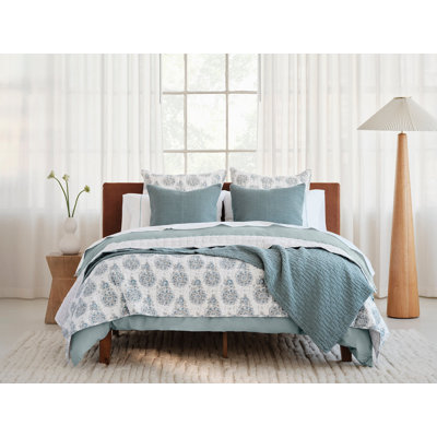 Flores Handstitched Organic Quilt
