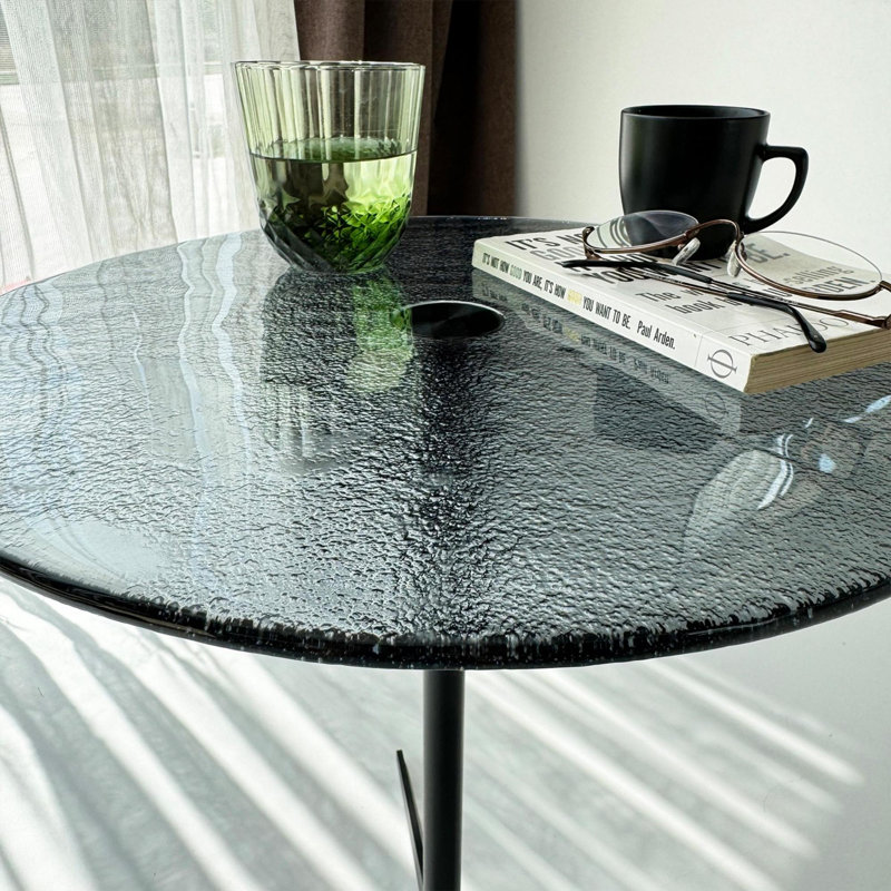Siyan End Table, Fume, Black