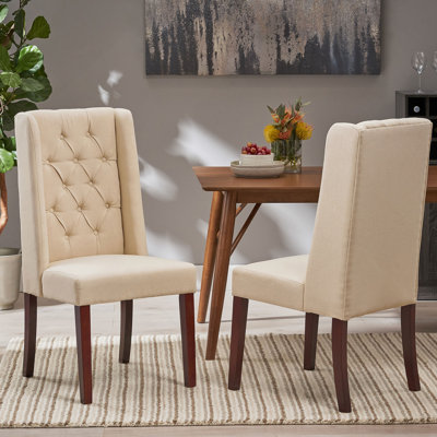 Chaise en tissu
